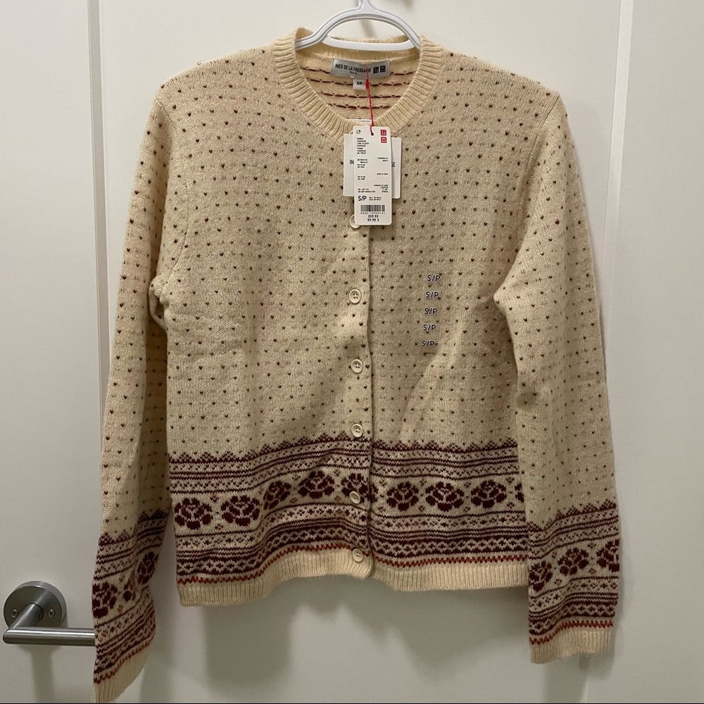 Uniqlo Ines cottage core sweater.